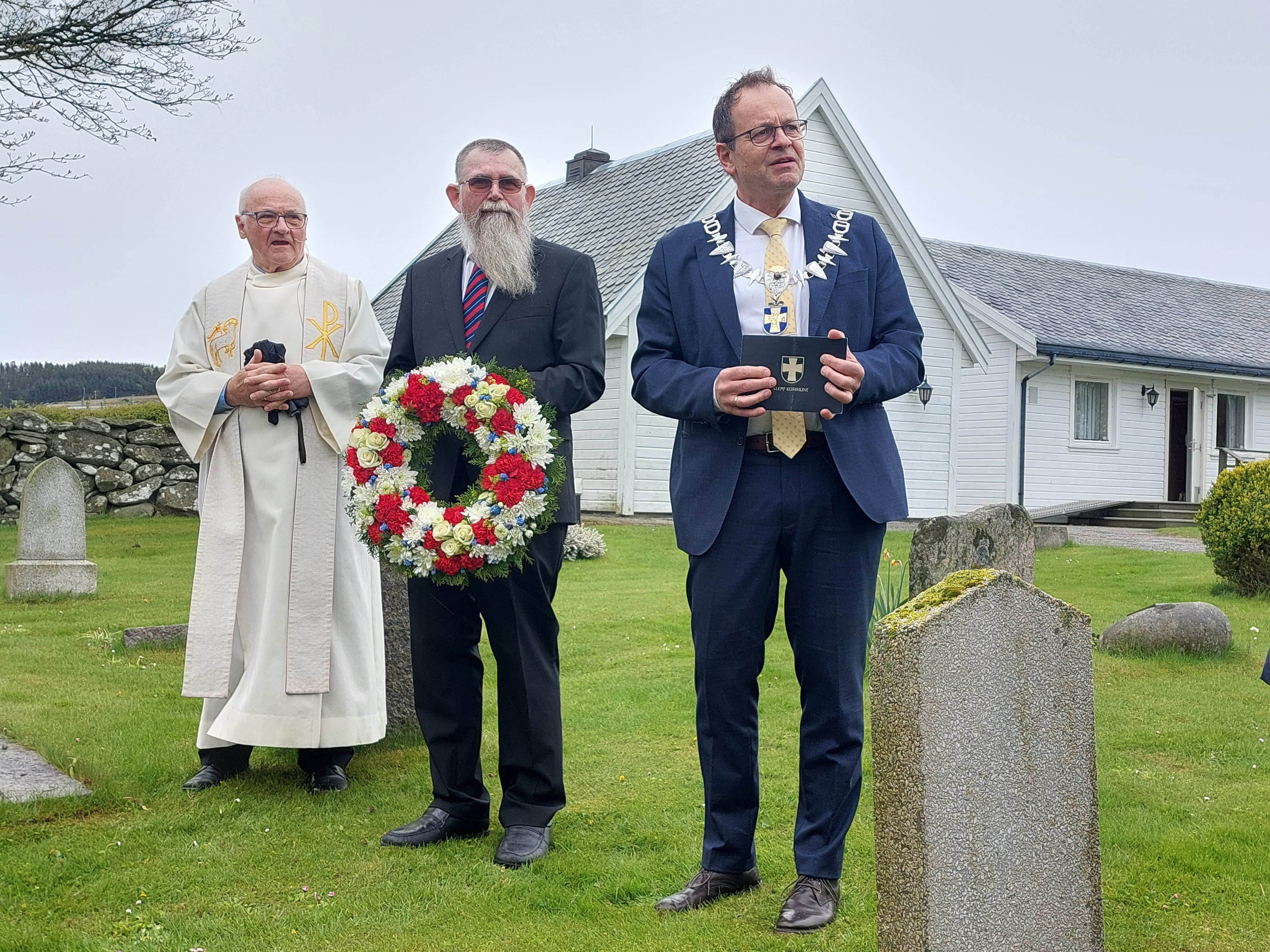 prest, initiativtakar og ordførar på kyrkjegarden